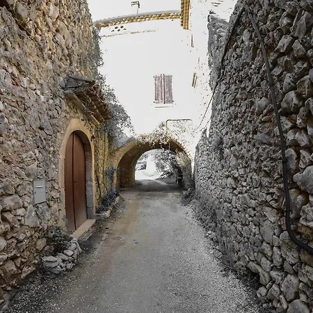 Le Pigeonnier * Labastide-de-Virac